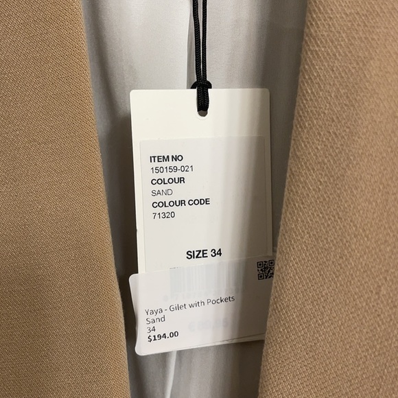 Selling a new with tags YAYA WOMENS Vest size 34 - Picture 2 of 3